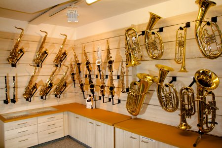 Musikhaus Fackler, Blasinstrumente, tiefes Blech